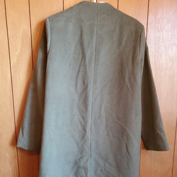 Mural Long Coat - Picture 6 of 9